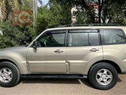 ميتسوبيشي باجيرو